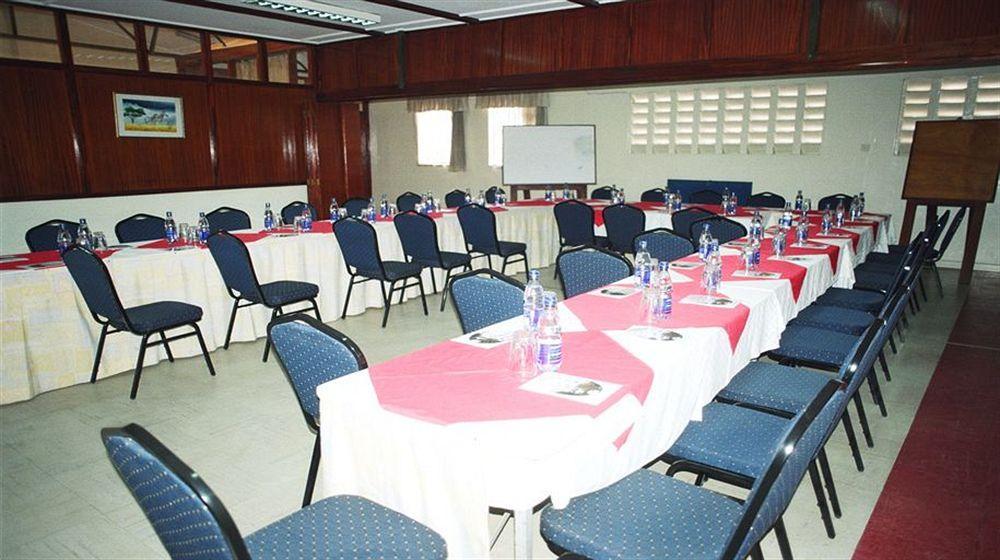Blue Hut Hotel Nairobi Ngoại thất bức ảnh